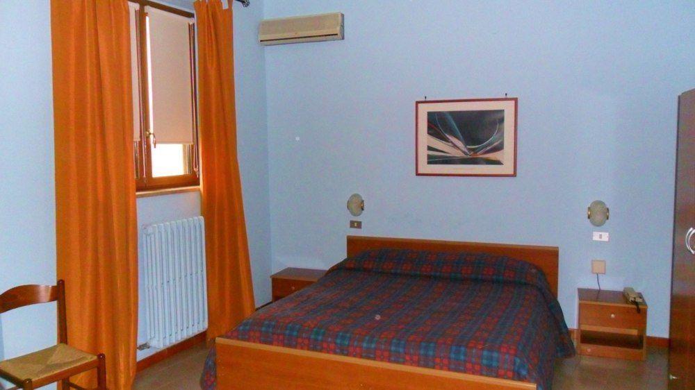 Hotel Mediterraneo 지오비나조 외부 사진